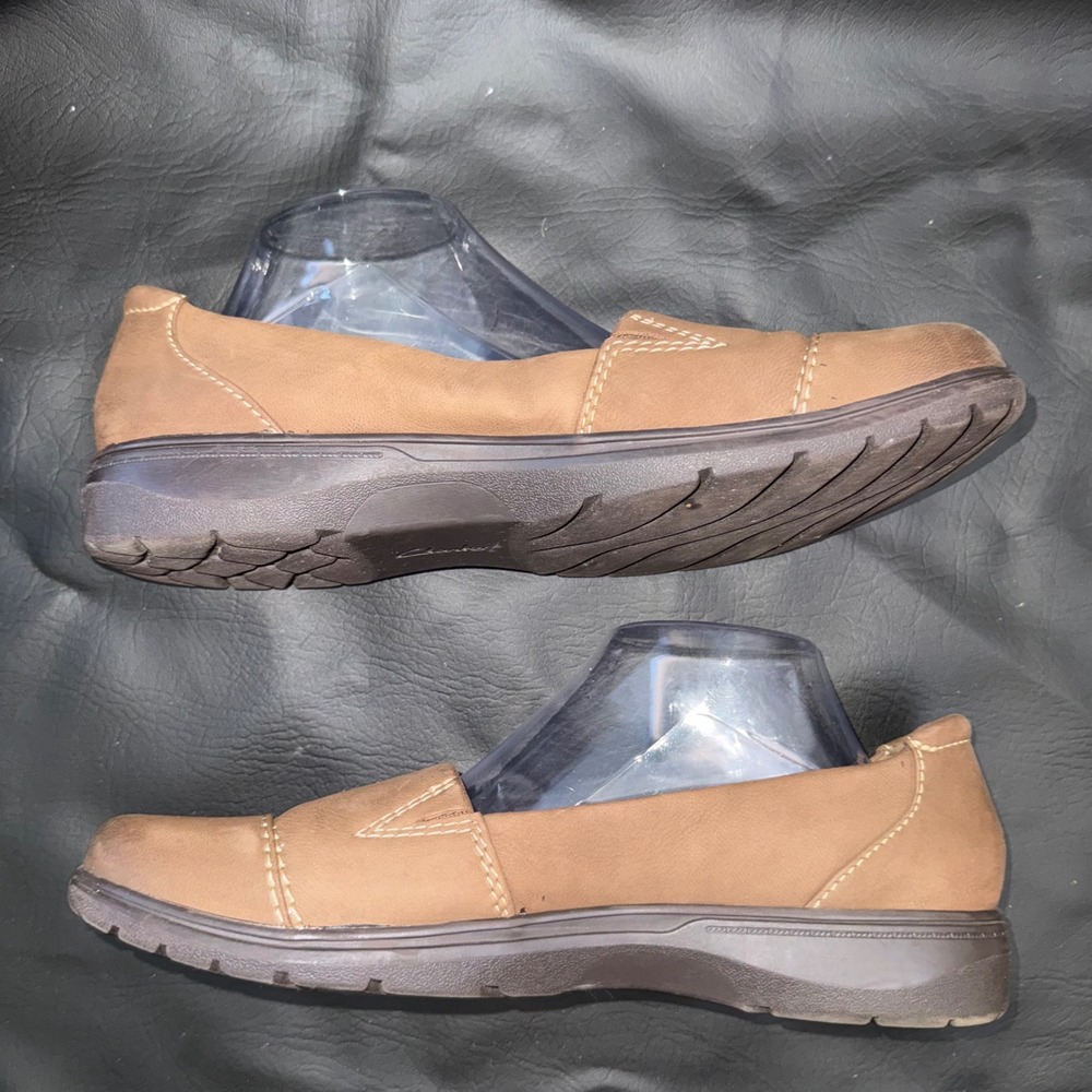 Clarks Collection Tan Slip On Loafers Womens Size 12 Ultimate Comfort Flats - Picture 2 of 8